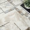 Nourison alfombra Glitz GLZ02 IVGRY IVORY GREY 5X7 099446133731 interior 2