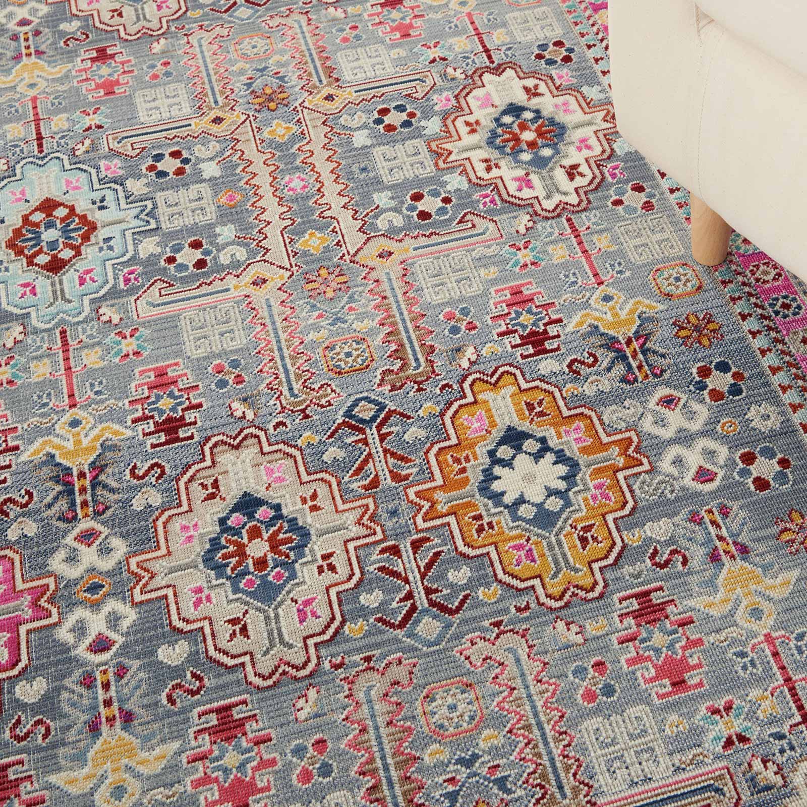 Nourison alfombra Vintage Kashan VKA05 GYMTC GREY MULTICOLOR 5X8 099446811837 interior 2